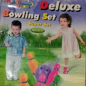 Toddler Deluxe Bowling Set